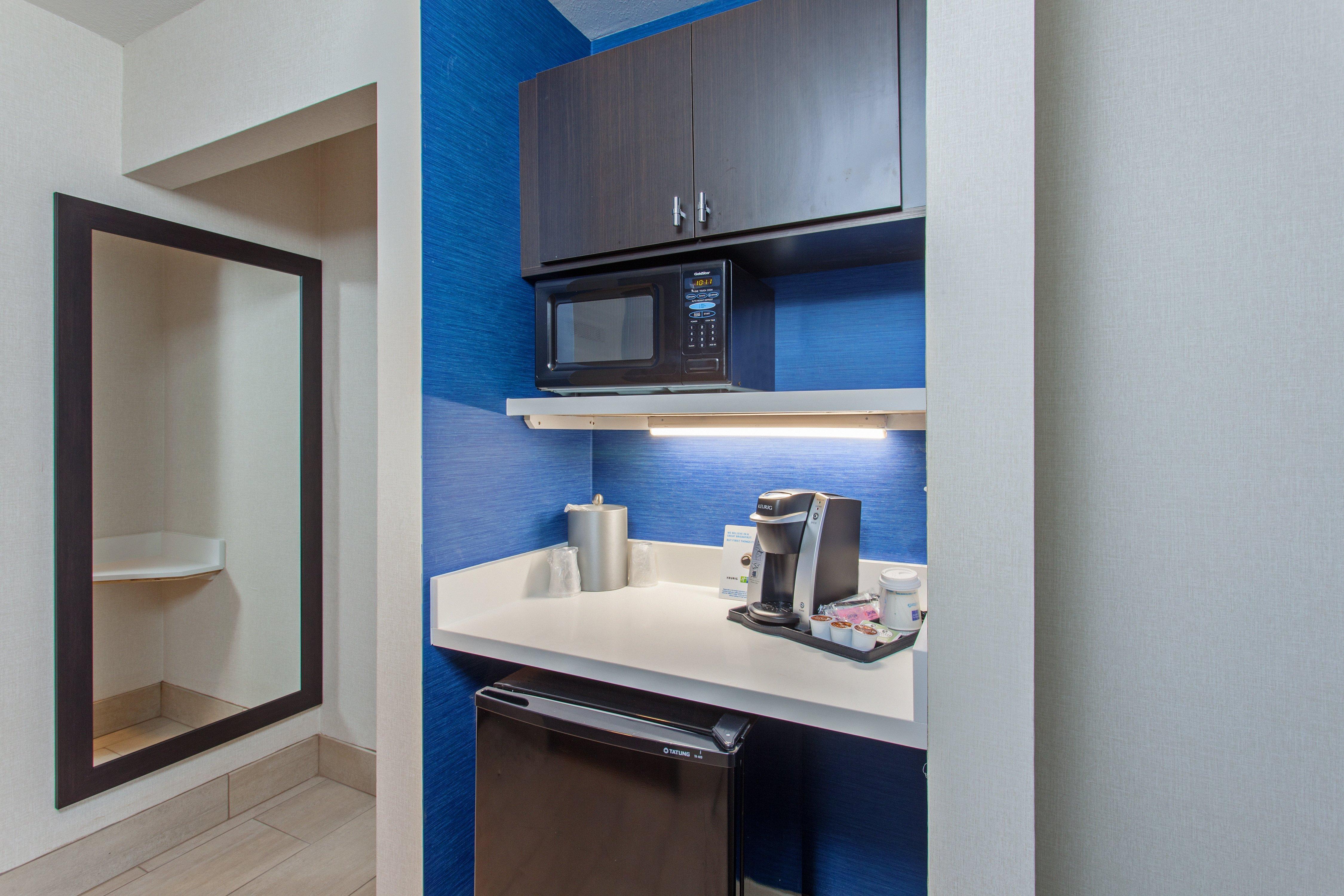 Holiday Inn Express & Suites Oakland - Airport By Ihg Exteriér fotografie