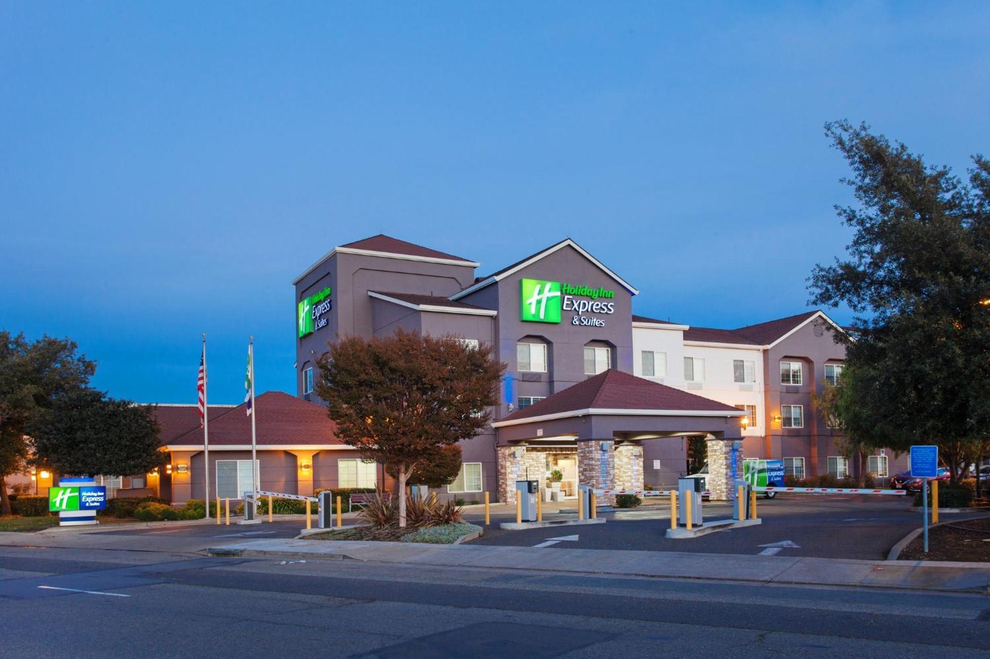 Holiday Inn Express & Suites Oakland - Airport By Ihg Exteriér fotografie