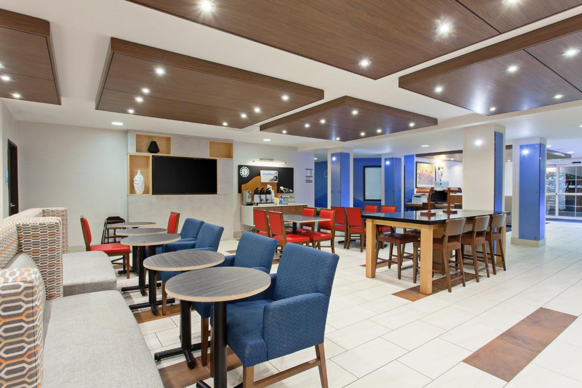 Holiday Inn Express & Suites Oakland - Airport By Ihg Exteriér fotografie