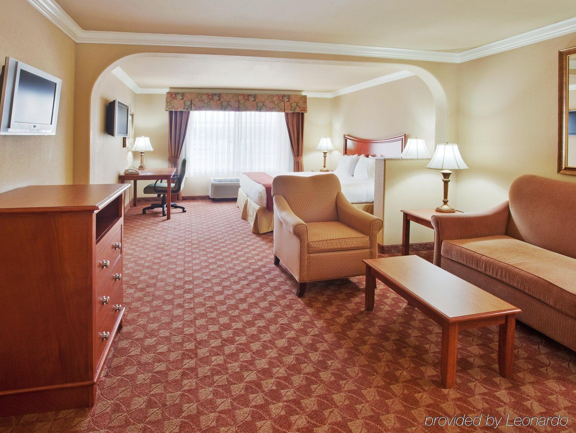 Holiday Inn Express & Suites Oakland - Airport By Ihg Pokoj fotografie