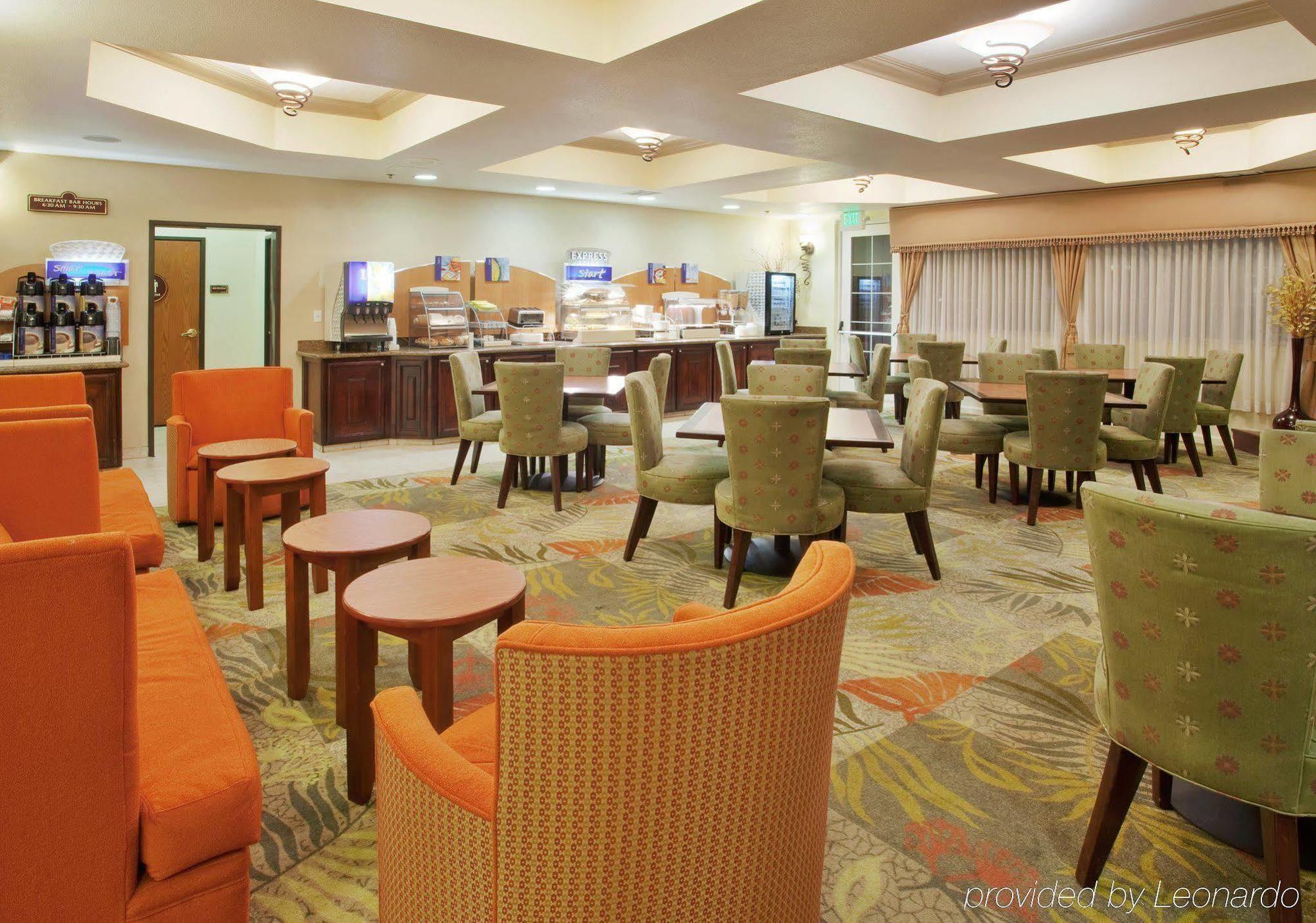 Holiday Inn Express & Suites Oakland - Airport By Ihg Exteriér fotografie